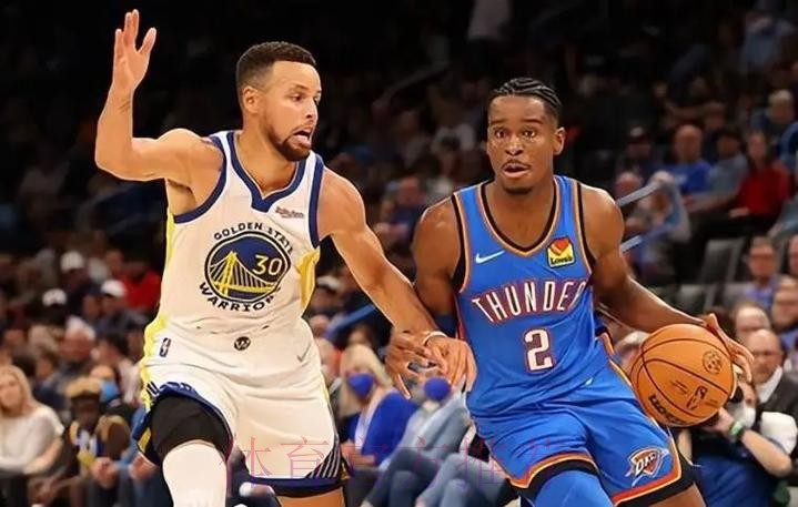 马刺防守漏人 亚历山大暴扣笑纳大礼